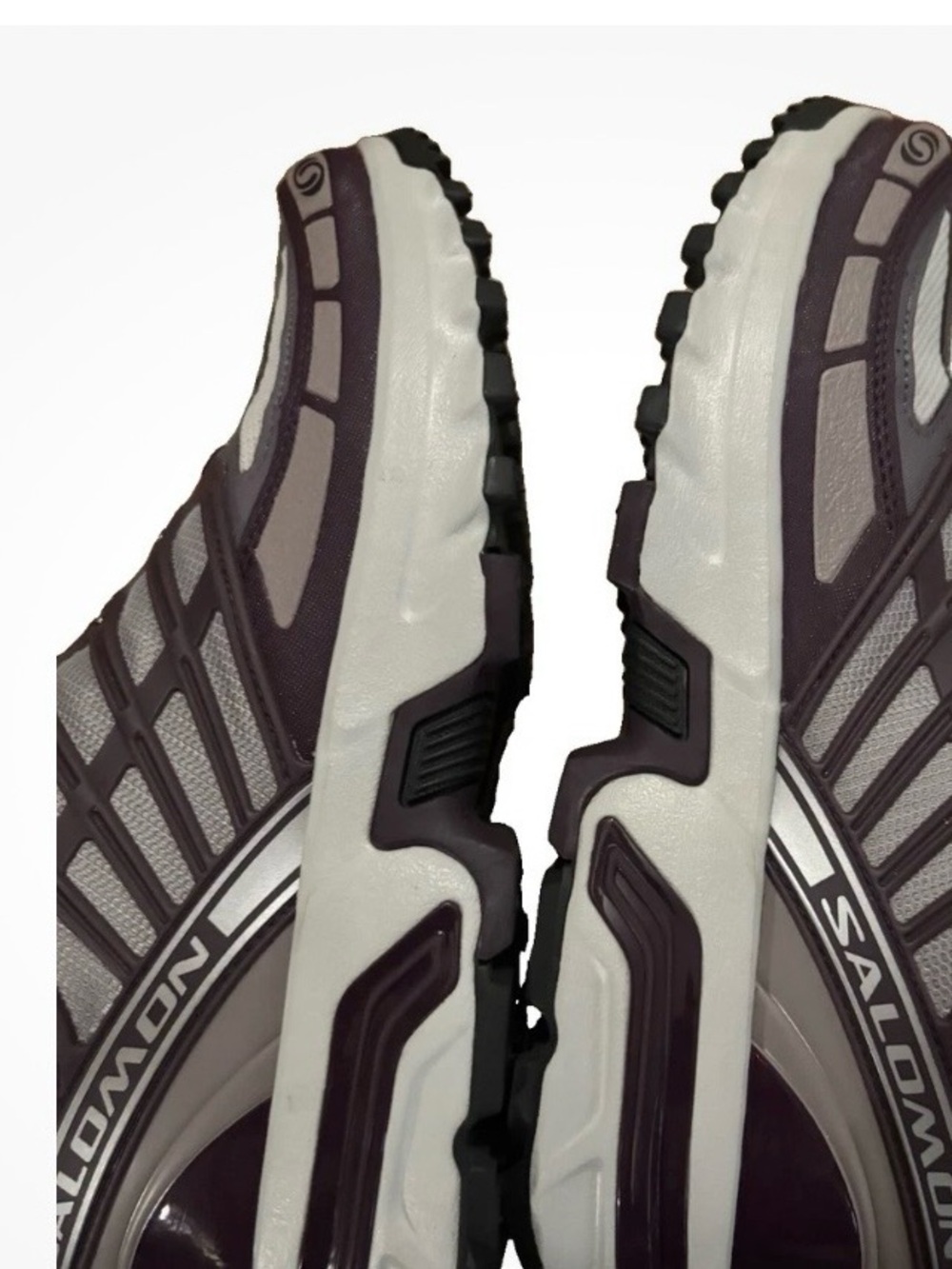 Salomon Men’s Goretex Shoes - Plum and White Mens 9.5